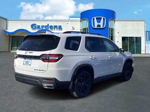 2025 Honda Pilot Black Edition
