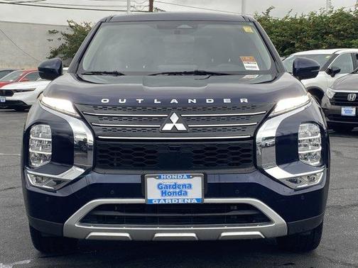 2023 Mitsubishi Outlander SE