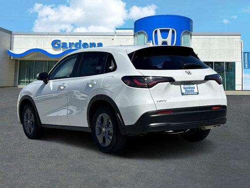Platinum White Pearl 2027 Honda HR-V LX
