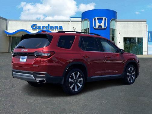 2025 Honda Pilot Touring