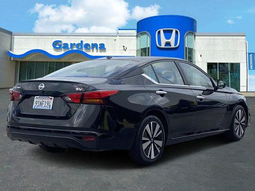 2022 Nissan Altima 2.5 SV