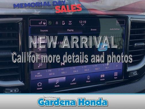 2023 Chrysler Pacifica Touring-L