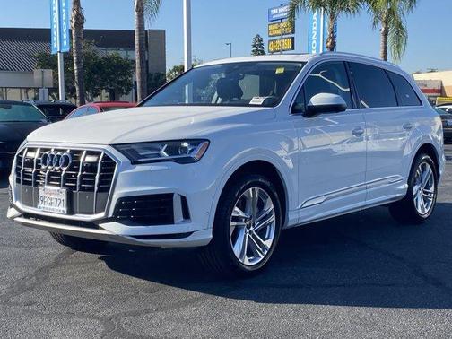 2023 Audi Q7 55 Premium Plus