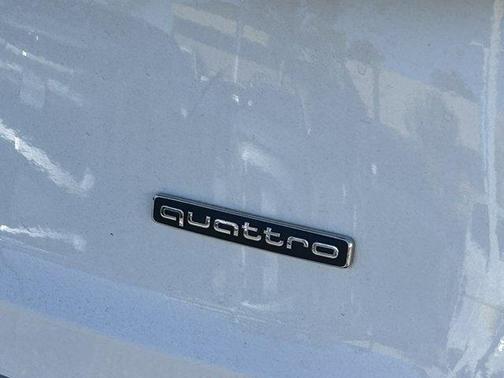 2023 Audi Q7 55 Premium Plus