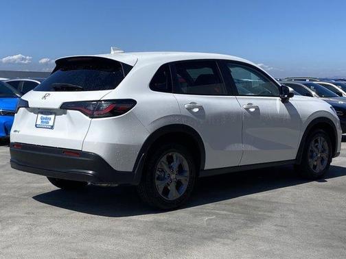 2026 Honda HR-V LX