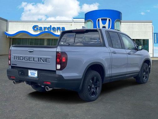 Sonic Gray Pearl 2026 Honda Ridgeline Black Edition