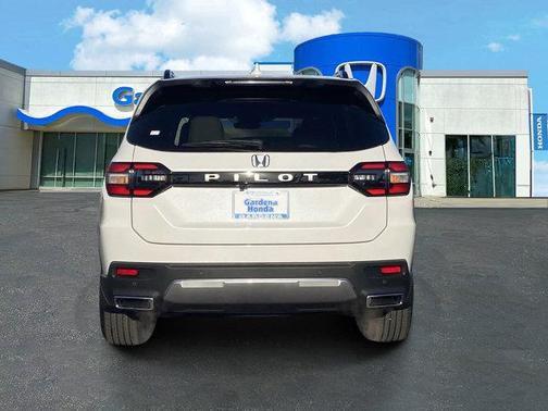 Platinum White Pearl 2026 Honda Pilot EX-L