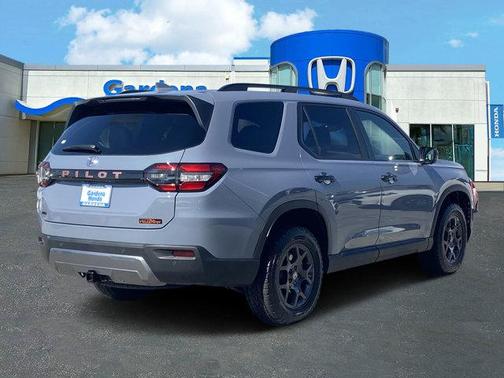 2026 Honda Pilot TrailSport