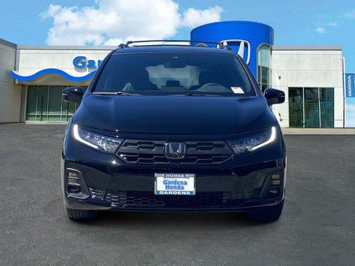 Crystal Black Pearl 2026 Honda Odyssey Sport-L
