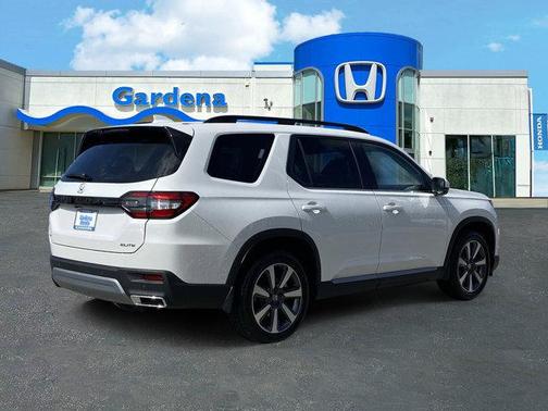 2025 Honda Pilot Elite