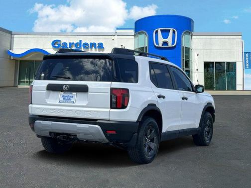 Platinum White Pearl 2026 Honda Passport RTL Towing
