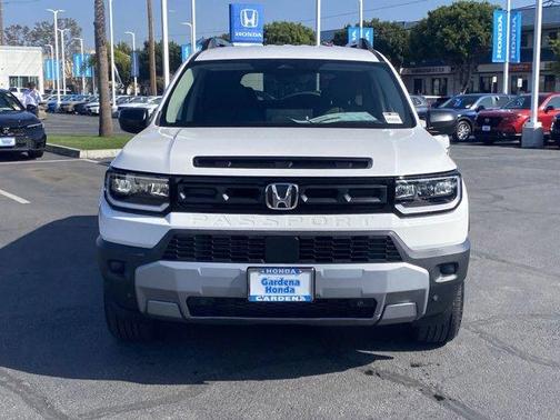 Platinum White Pearl 2026 Honda Passport RTL Towing