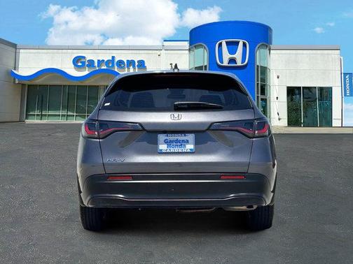 Modern Steel Metallic 2025 Honda HR-V LX