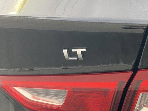 Mosaic Black Metallic 2025 Chevrolet Malibu LT