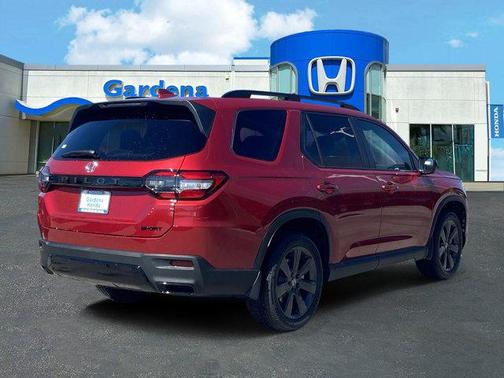 Radiant Red Metallic II 2026 Honda Pilot Sport