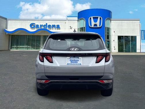 2023 Hyundai TUCSON SE