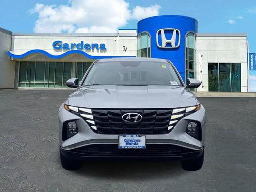 2023 Hyundai TUCSON SE