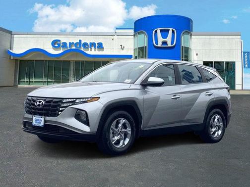 2023 Hyundai TUCSON SE