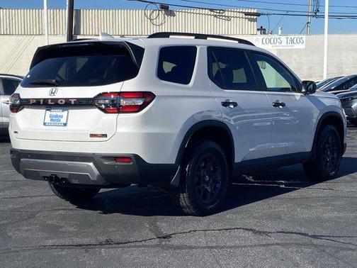 2026 Honda Pilot TrailSport