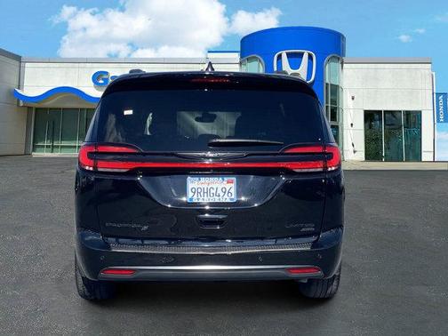 2024 Chrysler Pacifica Limited