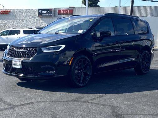 2024 Chrysler Pacifica Limited