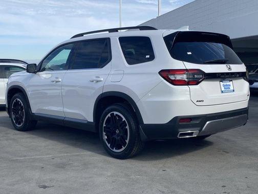 2026 Honda Pilot Touring