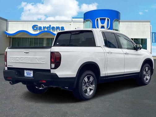 Platinum White Pearl 2026 Honda Ridgeline RTL