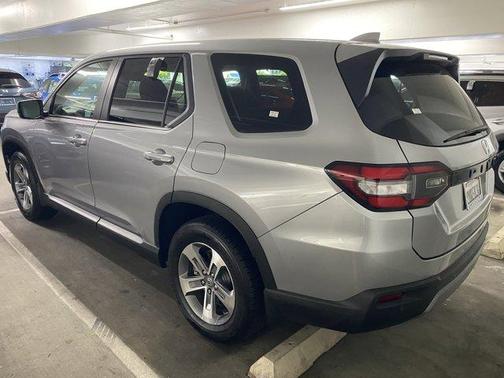 Lunar Silver Metallic 2025 Honda Pilot EX-L