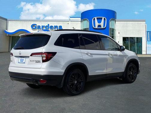 2022 Honda Pilot Black Edition