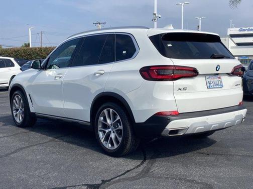 Alpine White 2023 BMW X5 sDrive40i