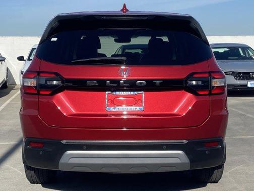 Radiant Red Metallic II 2025 Honda Pilot EX-L