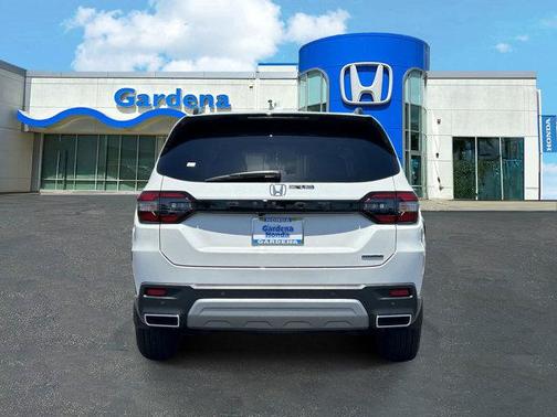 2025 Honda Pilot Touring
