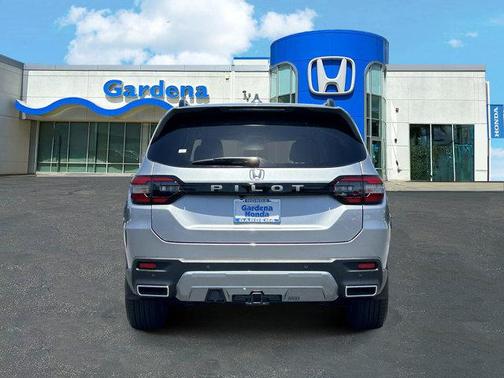 Solar Silver Metallic 2026 Honda Pilot EX-L