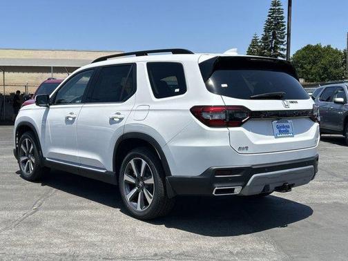 2025 Honda Pilot Elite
