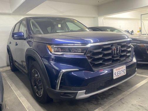 2023 Honda Pilot EX-L 8-Passenger