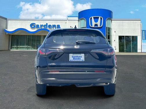 Crystal Black Pearl 2024 Honda HR-V LX