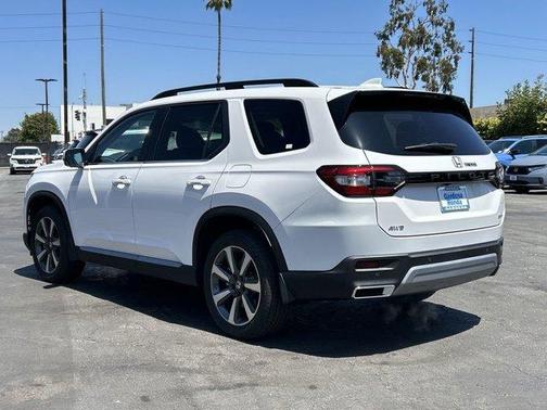 2025 Honda Pilot Elite