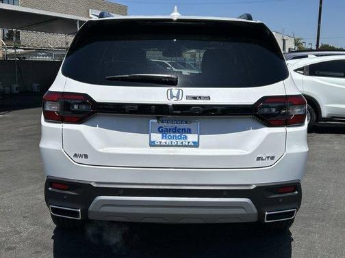 2025 Honda Pilot Elite