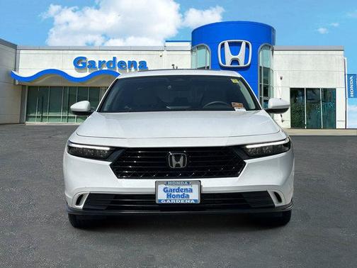 Platinum White Pearl 2023 Honda Accord EX