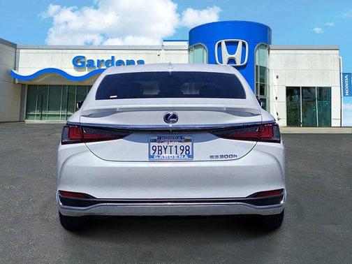 2022 Lexus ES 300h 300H