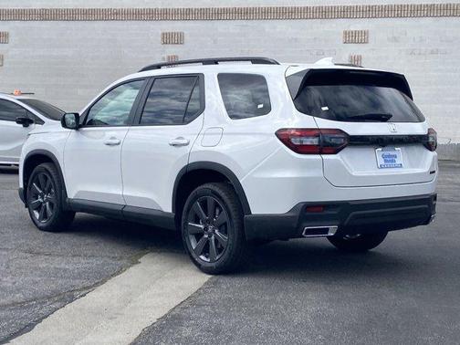 2025 Honda Pilot Sport
