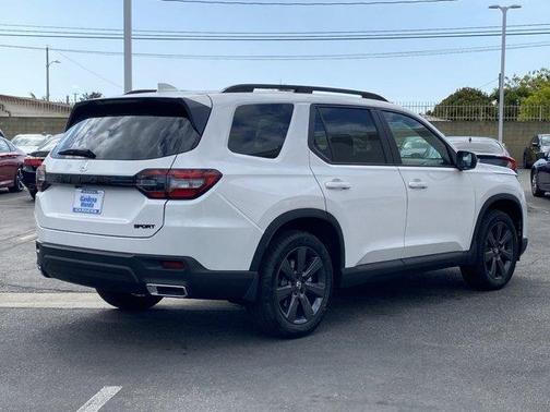 2025 Honda Pilot Sport
