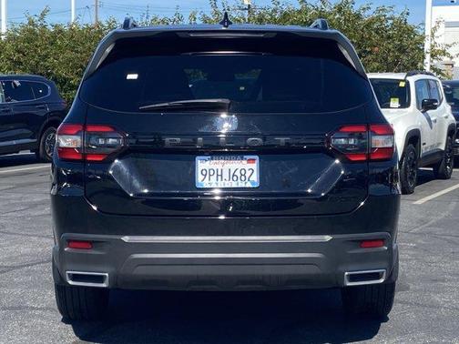 2025 Honda Pilot Sport