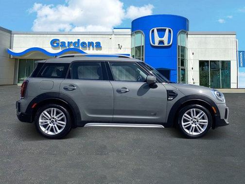 2022 MINI Countryman Oxford Edition