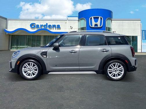 2022 MINI Countryman Oxford Edition