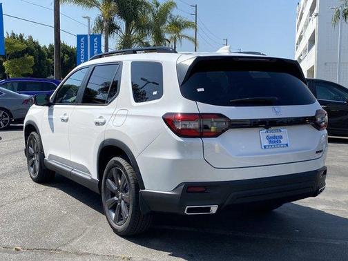 2025 Honda Pilot Sport