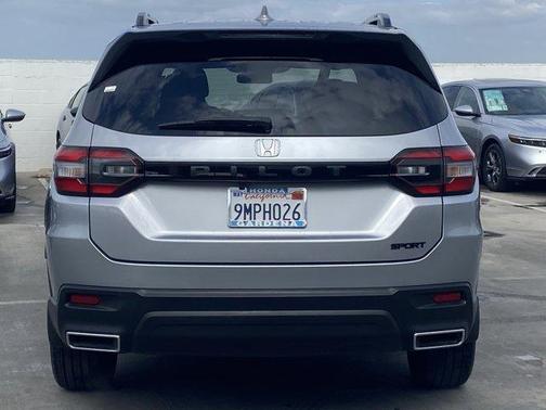 Silver 2025 Honda Pilot Sport