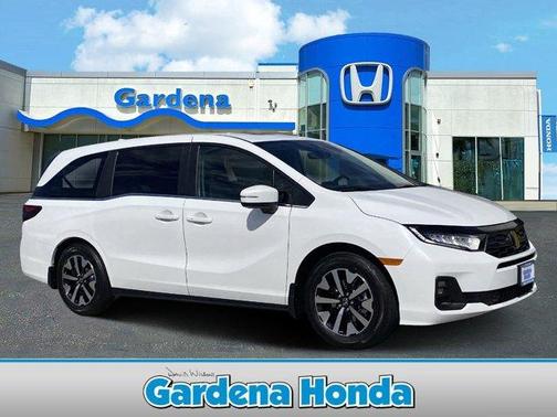 Platinum White Pearl 2026 Honda Odyssey EX-L