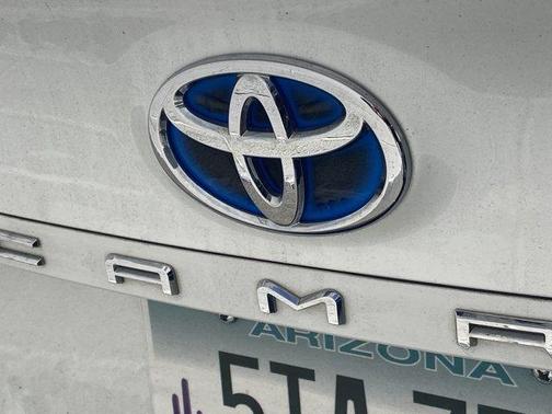 Pearl 2021 Toyota Camry Hybrid XSE