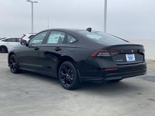 2025 Honda Accord SE